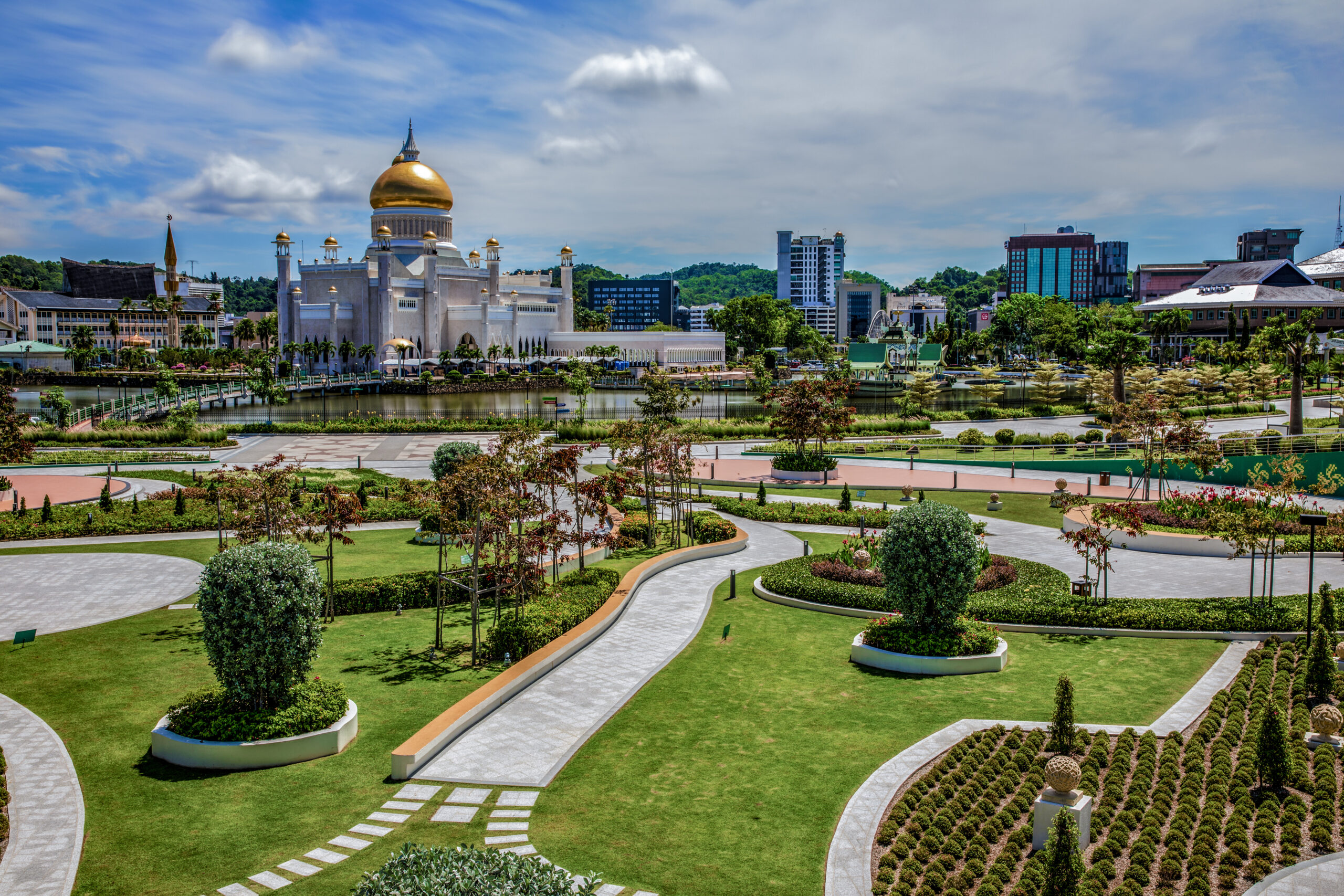 Sultan Omar Ali Saifuddin Mosque –  Bandar Seri Begawan – Brunei