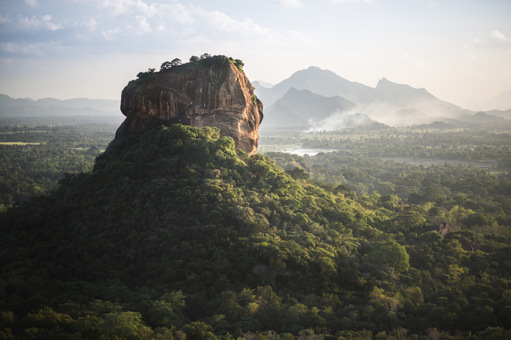 sri-lanka-lion-rock_404549587